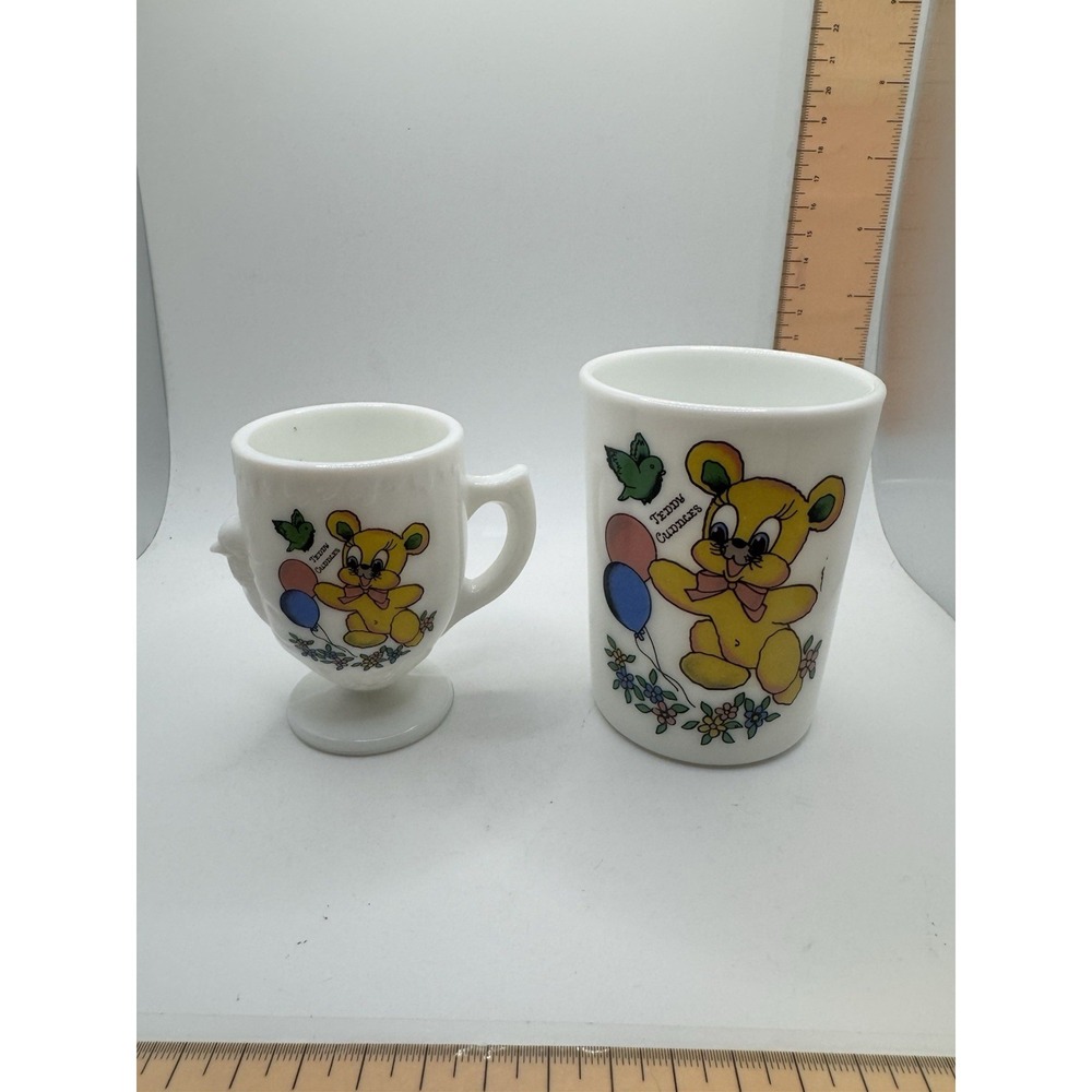 Vintage Westmoreland Milk Glass Child's Cup And Egg Holder Teddy Bear